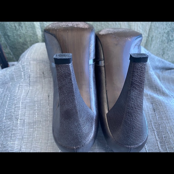 Stuart Weitzman Genuine Leather Lace Up Heels - Picture 10 of 11